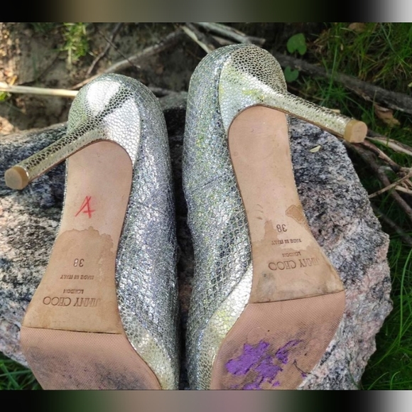 Jimmy Choo Silver Keyhole Accent Pumps - Picture 5 of 5